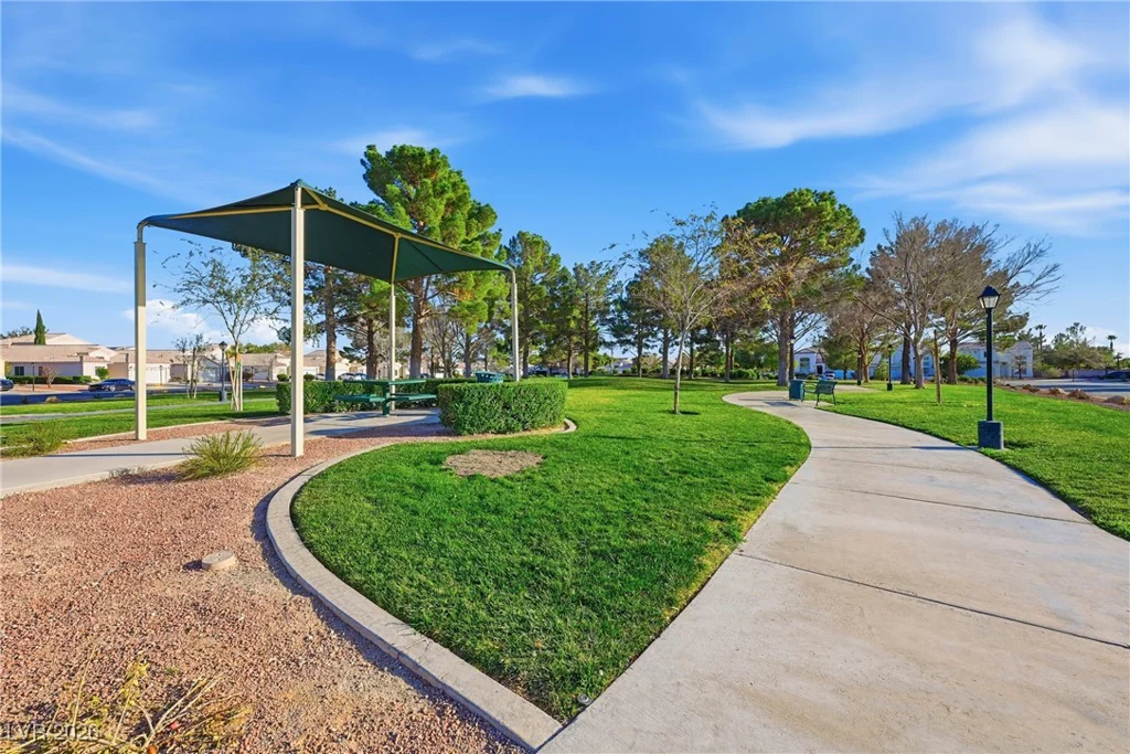 7674 Rainbow Cove, Las Vegas, NV 89131