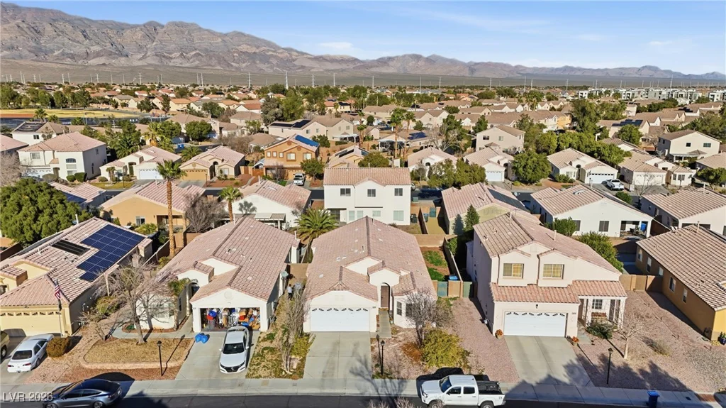 7674 Rainbow Cove, Las Vegas, NV 89131