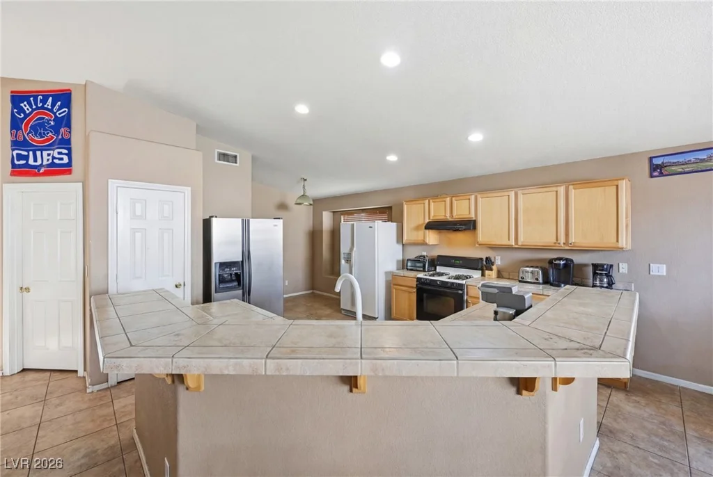 7674 Rainbow Cove, Las Vegas, NV 89131