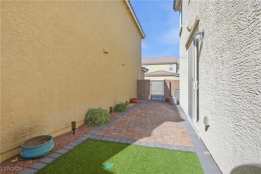 1106 Dorrell, North Las Vegas, NV 89086