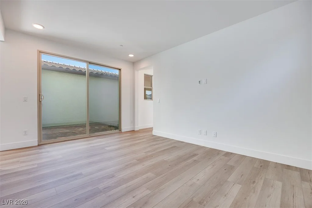 10348 Peako Hills, Las Vegas, NV 89166