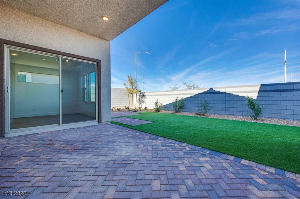 10348 Peako Hills, Las Vegas, NV 89166