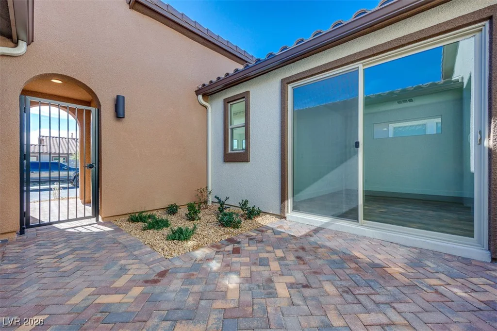 10348 Peako Hills, Las Vegas, NV 89166
