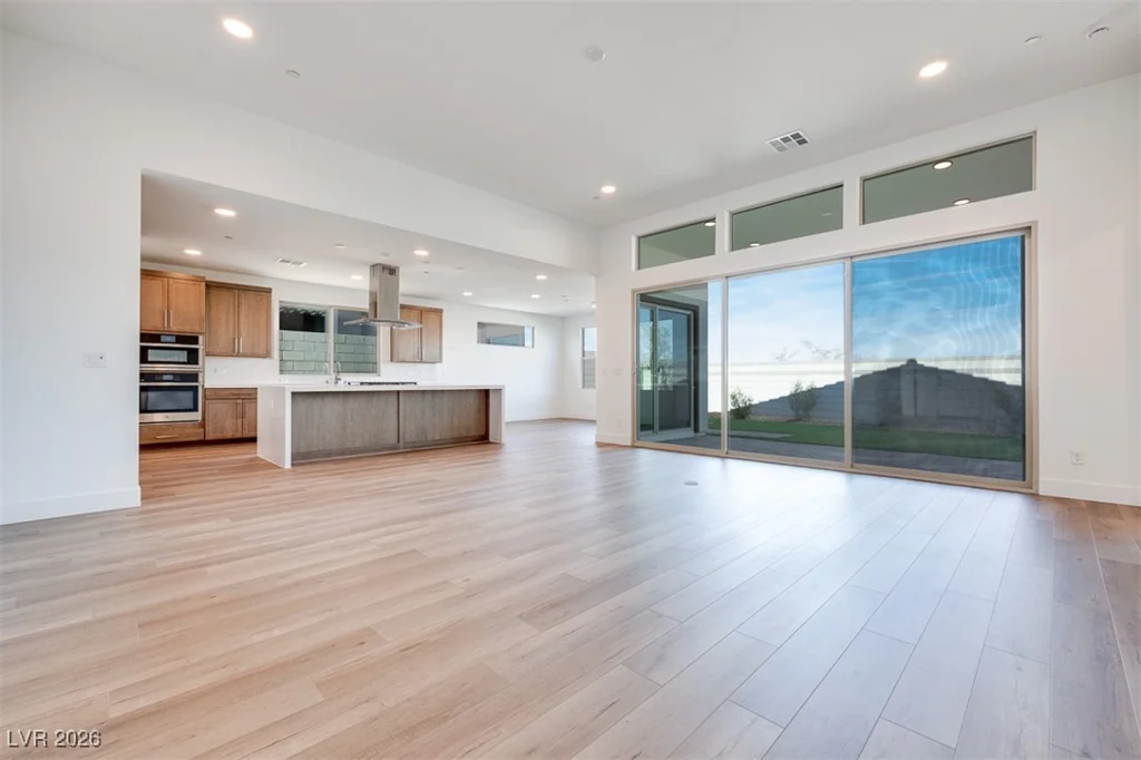 10348 Peako Hills, Las Vegas, NV 89166