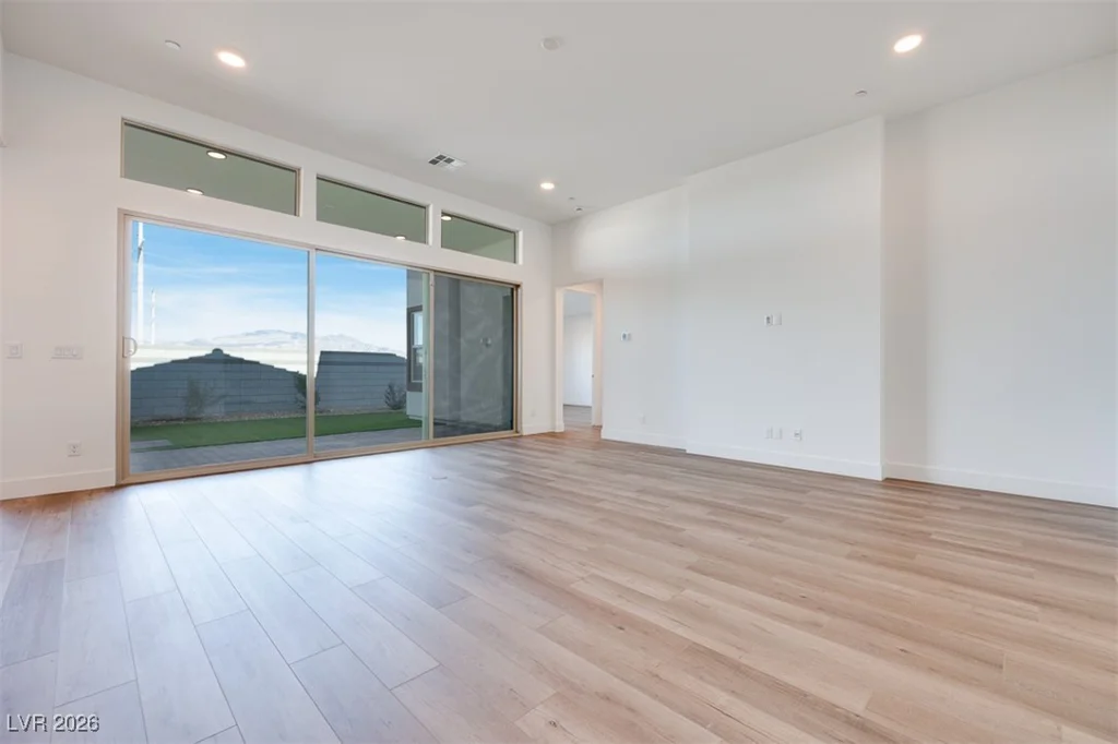 10348 Peako Hills, Las Vegas, NV 89166