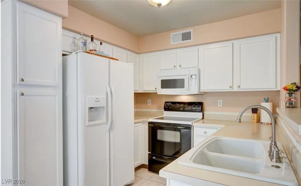 5222 Mandalay Springs, Las Vegas, NV 89120