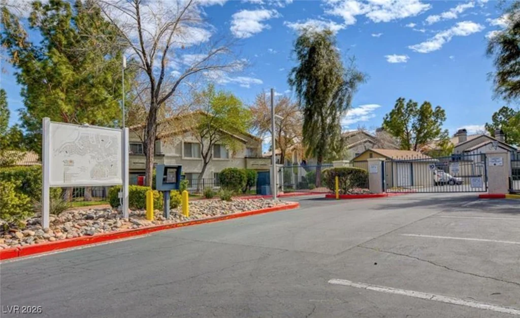 5222 Mandalay Springs, Las Vegas, NV 89120