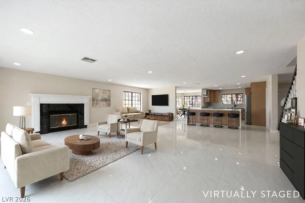 3382 Montessouri, Las Vegas, NV 89117