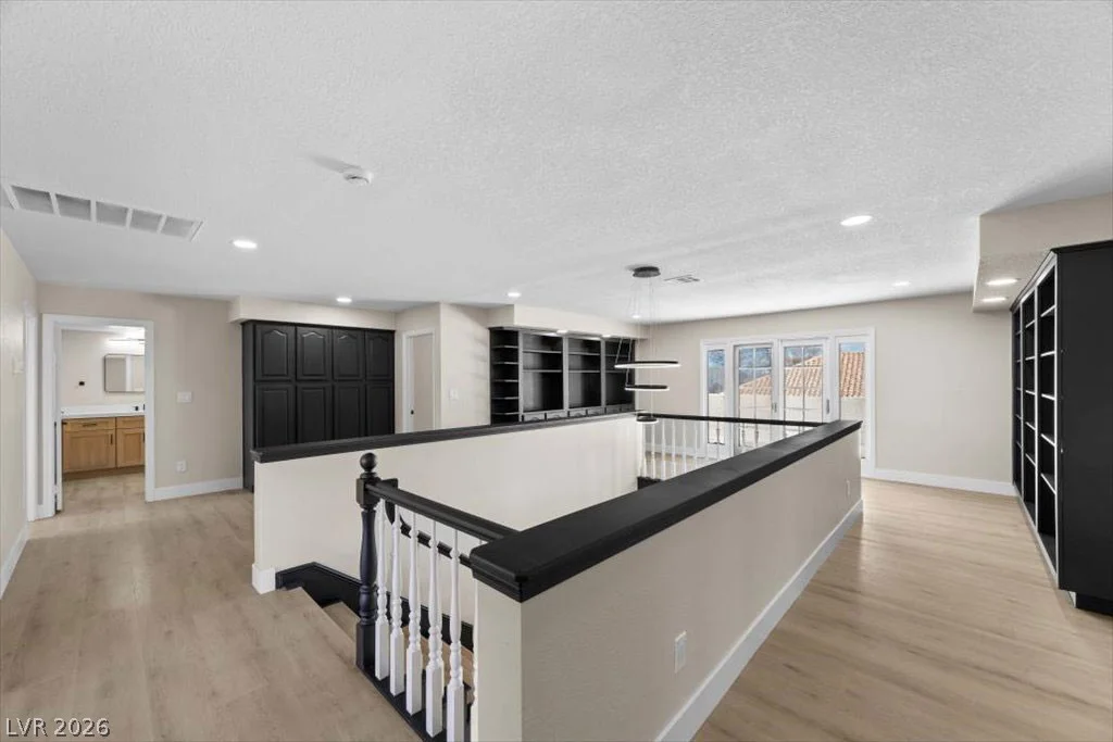 3382 Montessouri, Las Vegas, NV 89117