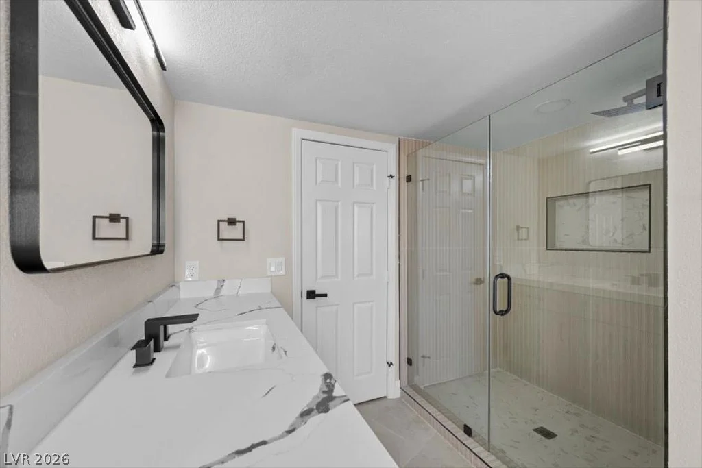 3382 Montessouri, Las Vegas, NV 89117