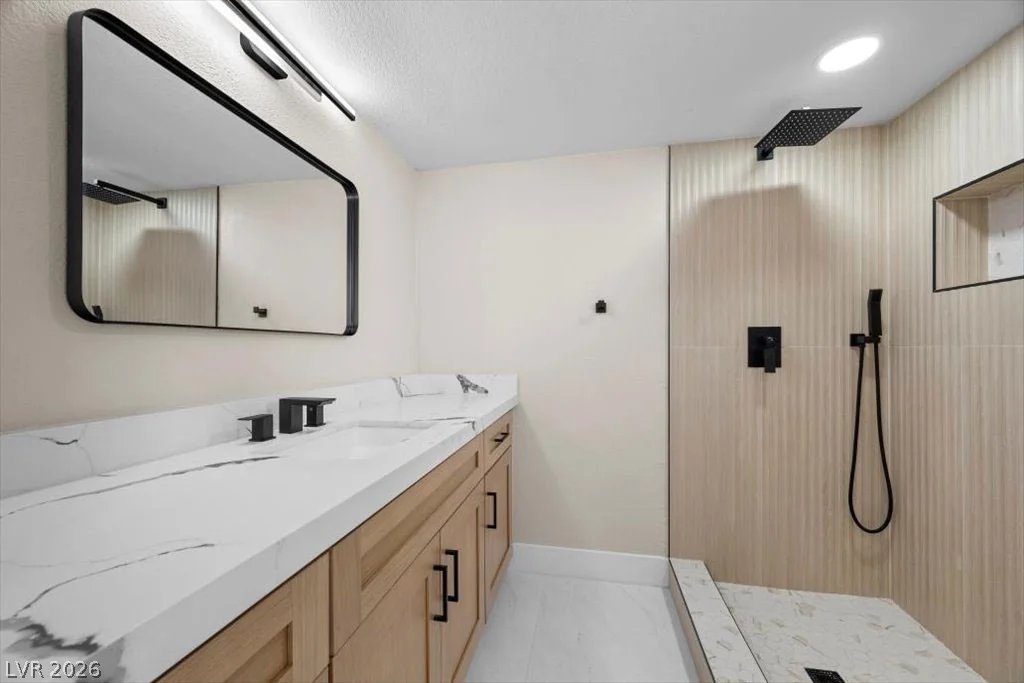 3382 Montessouri, Las Vegas, NV 89117