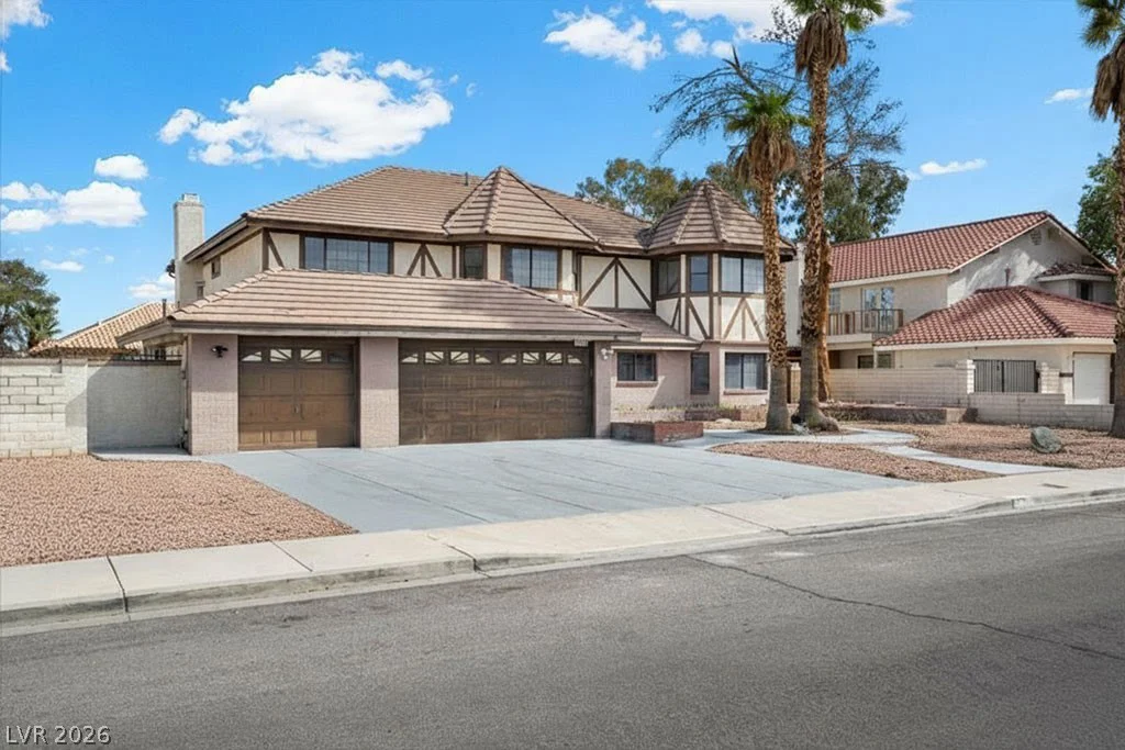 3382 Montessouri, Las Vegas, NV 89117