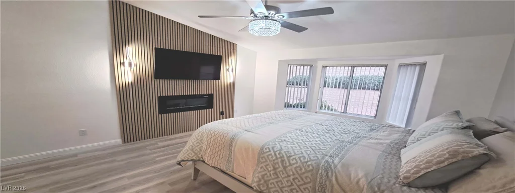10033 Woodhouse, Las Vegas, NV 89134