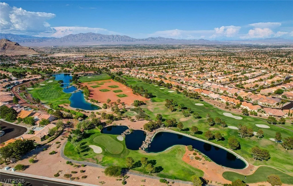 10033 Woodhouse, Las Vegas, NV 89134