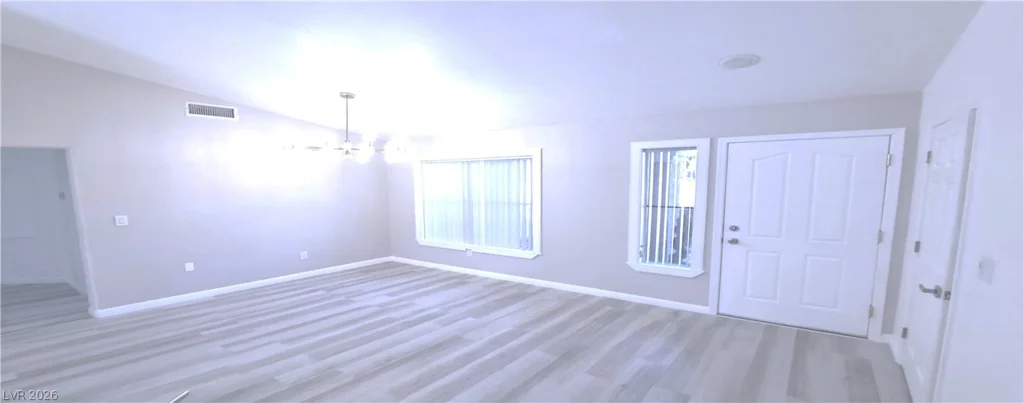 10033 Woodhouse, Las Vegas, NV 89134