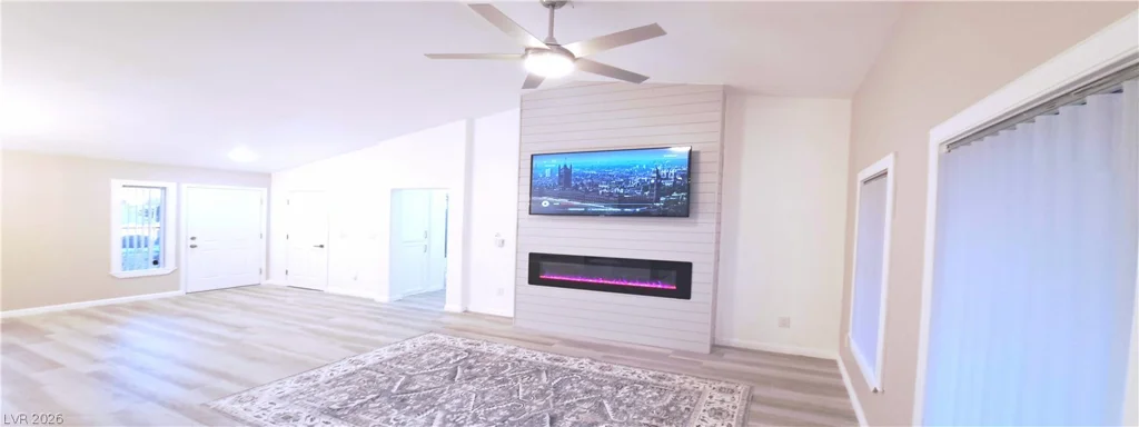 10033 Woodhouse, Las Vegas, NV 89134
