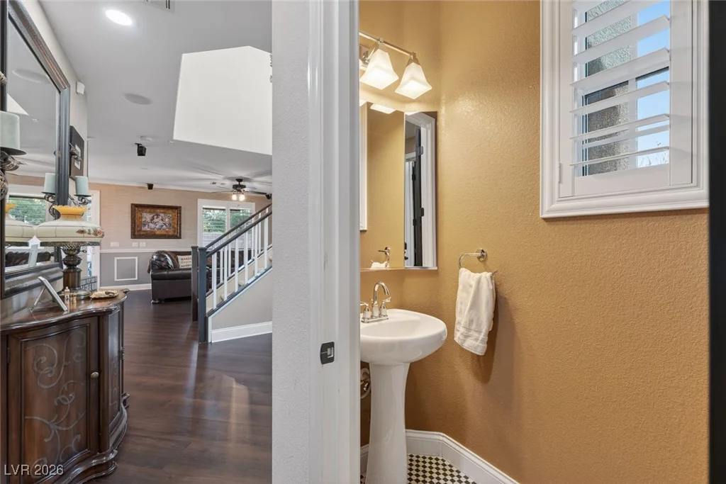 1085 Robin Leaf, Las Vegas, NV 89138