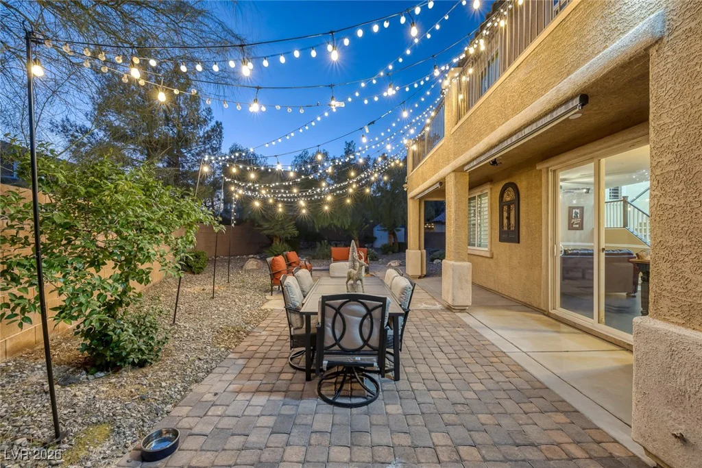 1085 Robin Leaf, Las Vegas, NV 89138