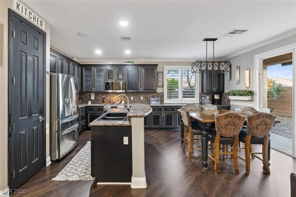 1085 Robin Leaf, Las Vegas, NV 89138