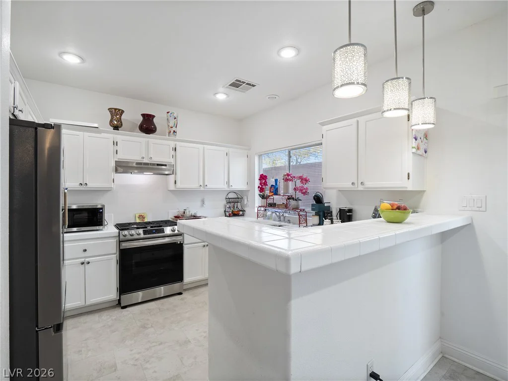 912 APPALOOSA HILLS AVENUE, North Las Vegas, NV 89081