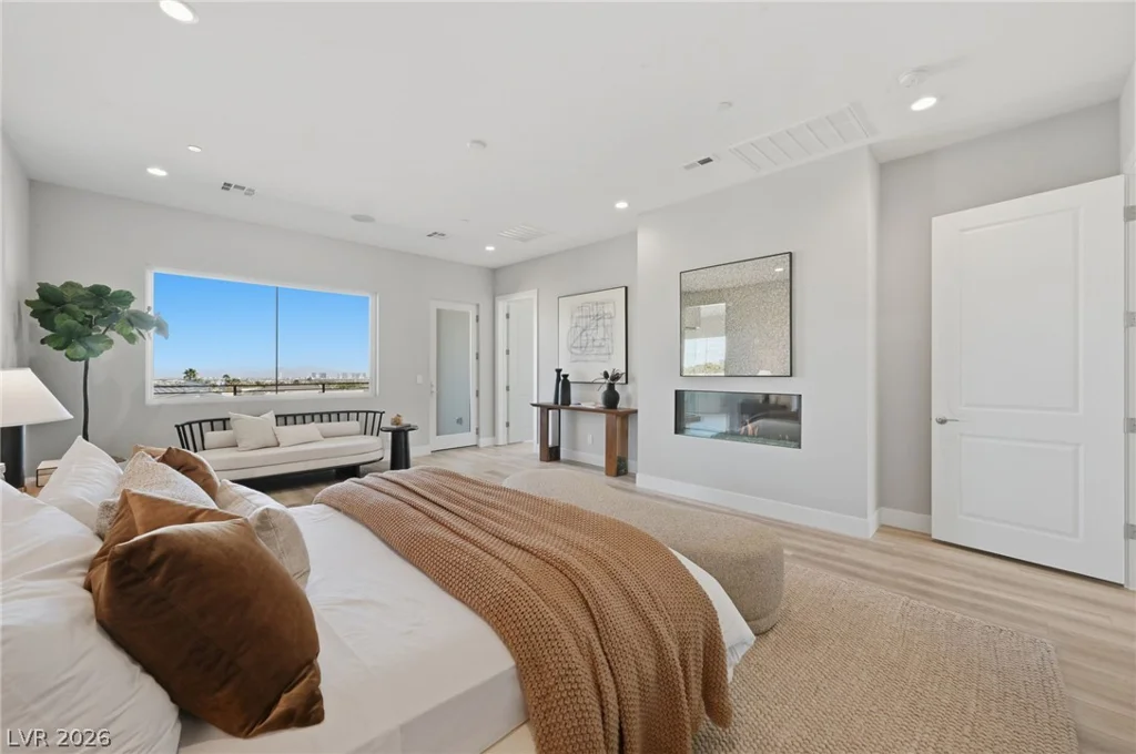 4840 Blushing Hills, Las Vegas, NV 89135