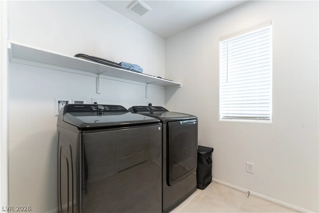1990 Majalis, Las Vegas, NV 89106