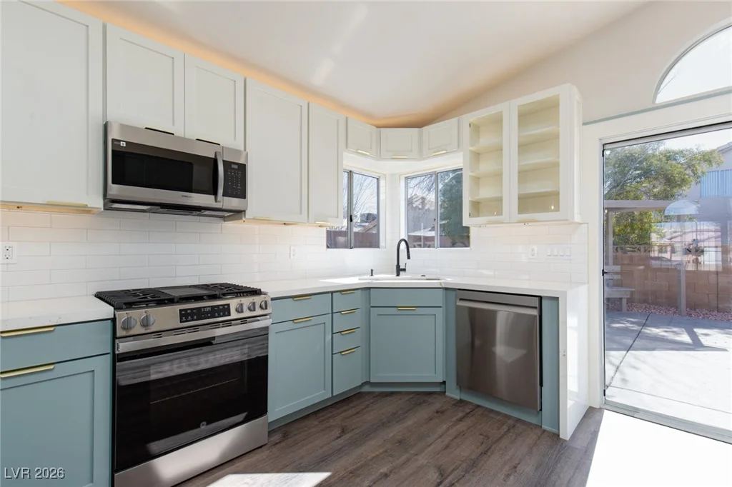7141 Desert Clover, Las Vegas, NV 89129