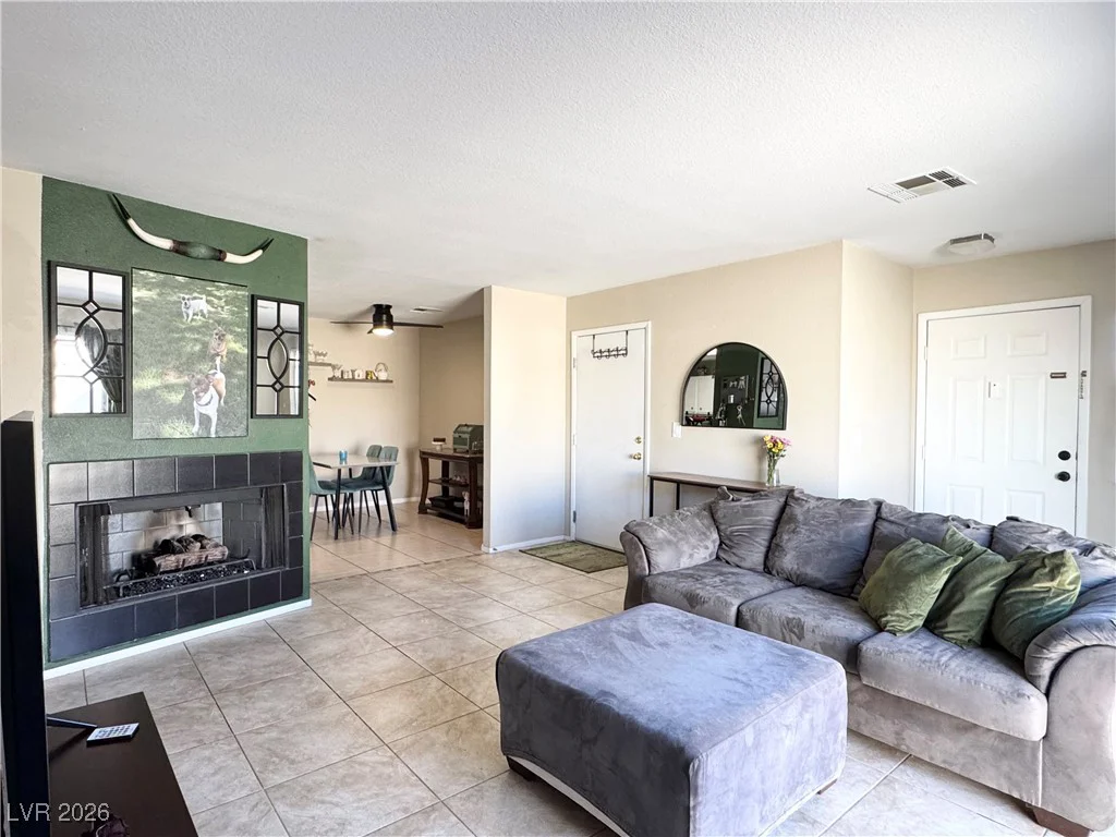 2124 Haven Hill, Las Vegas, NV 89106
