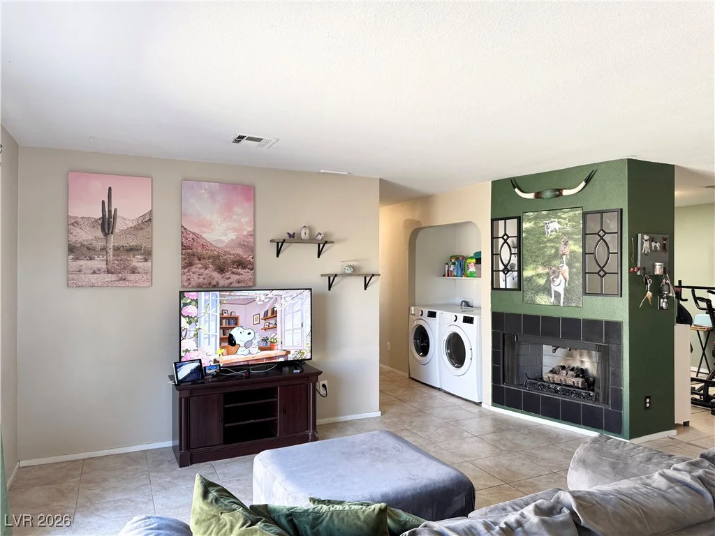 2124 Haven Hill, Las Vegas, NV 89106