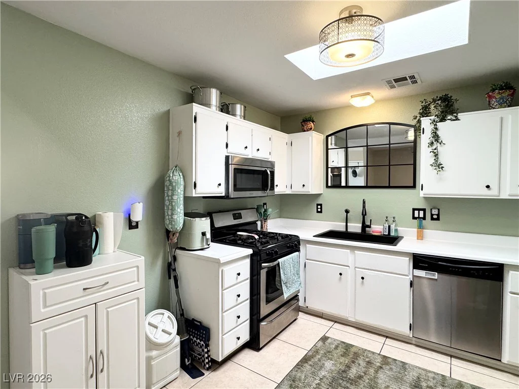 2124 Haven Hill, Las Vegas, NV 89106