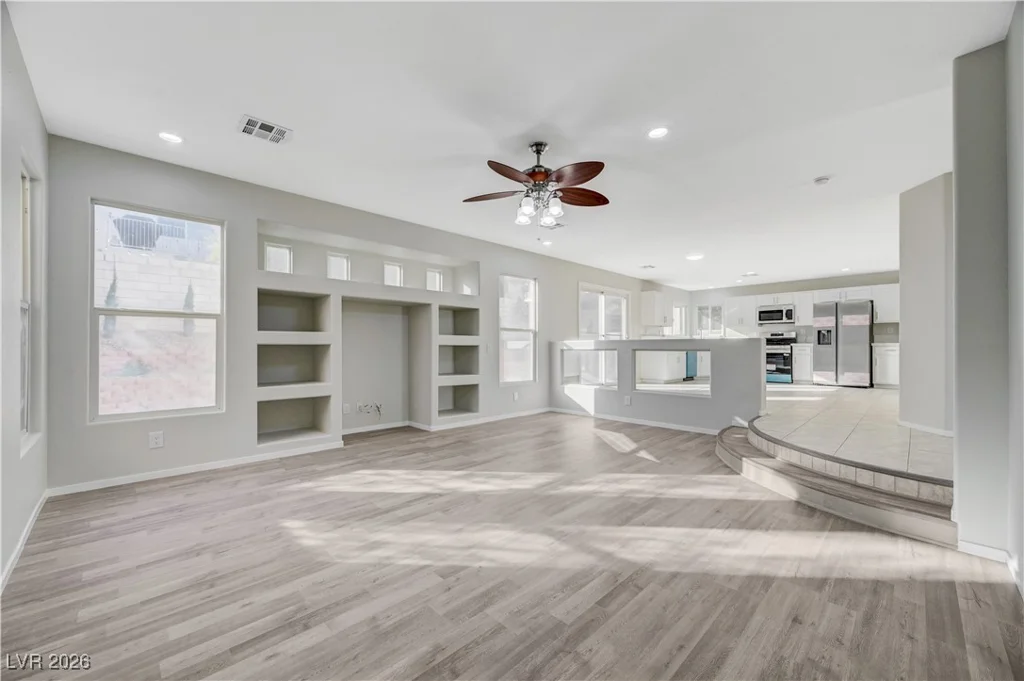 8117 Peach Flare, Las Vegas, NV 89143