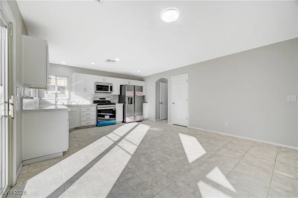 8117 Peach Flare, Las Vegas, NV 89143