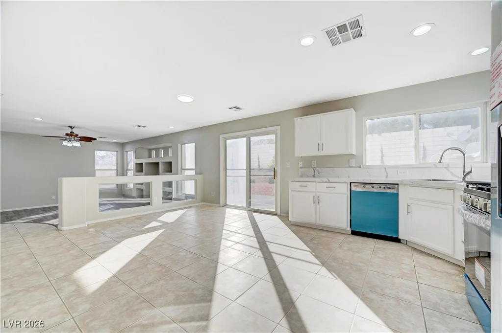 8117 Peach Flare, Las Vegas, NV 89143