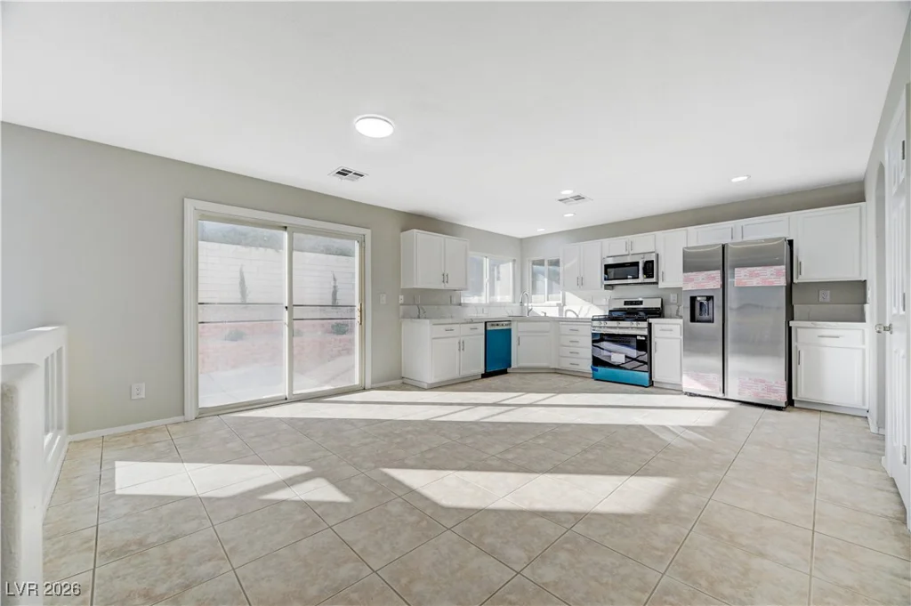 8117 Peach Flare, Las Vegas, NV 89143