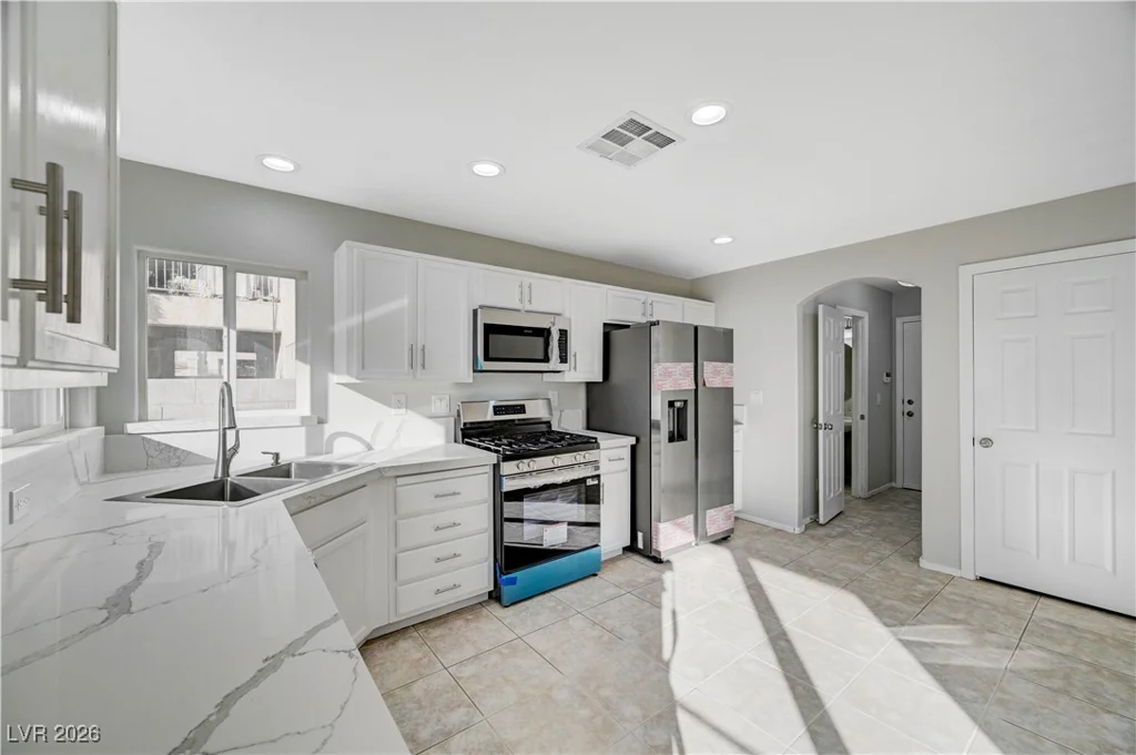 8117 Peach Flare, Las Vegas, NV 89143
