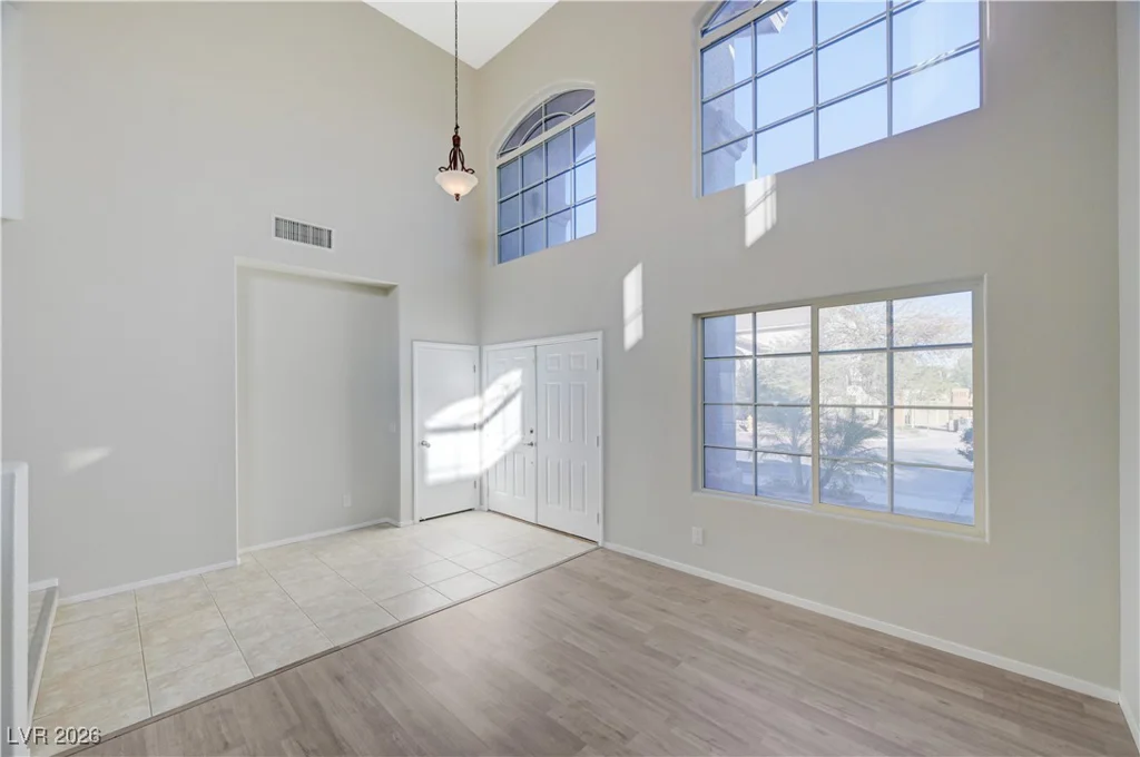 8117 Peach Flare, Las Vegas, NV 89143