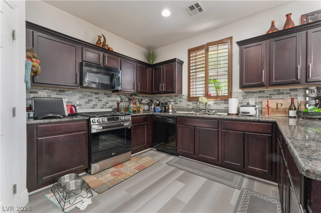 6847 Compass Cove, Las Vegas, NV 89142