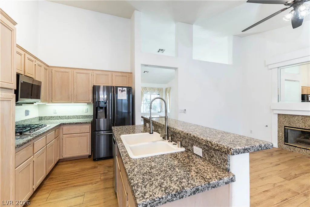 8863 Mia Moore, Las Vegas, NV 89147