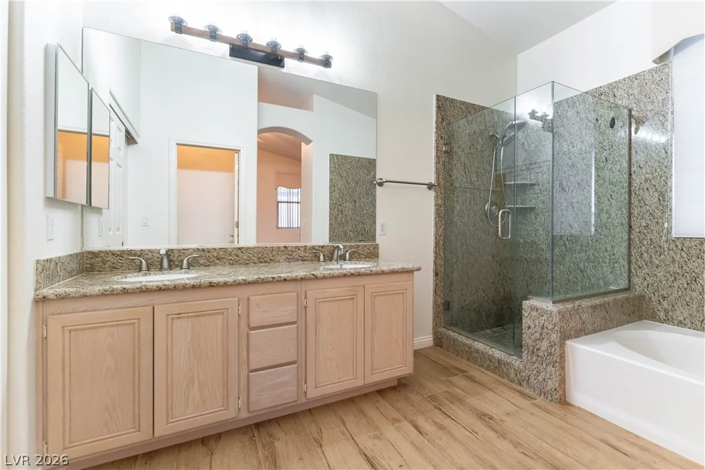 8863 Mia Moore, Las Vegas, NV 89147