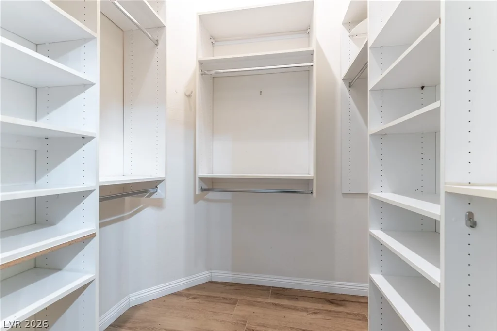8863 Mia Moore, Las Vegas, NV 89147