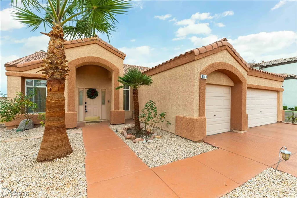 8863 Mia Moore, Las Vegas, NV 89147