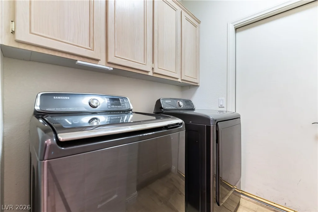 8863 Mia Moore, Las Vegas, NV 89147