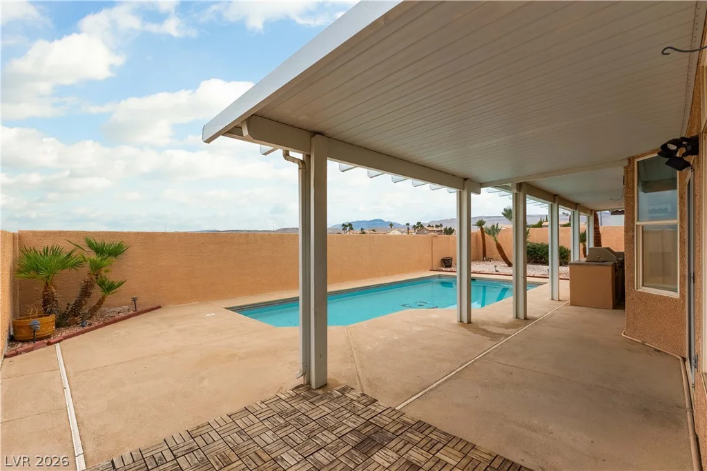 8863 Mia Moore, Las Vegas, NV 89147