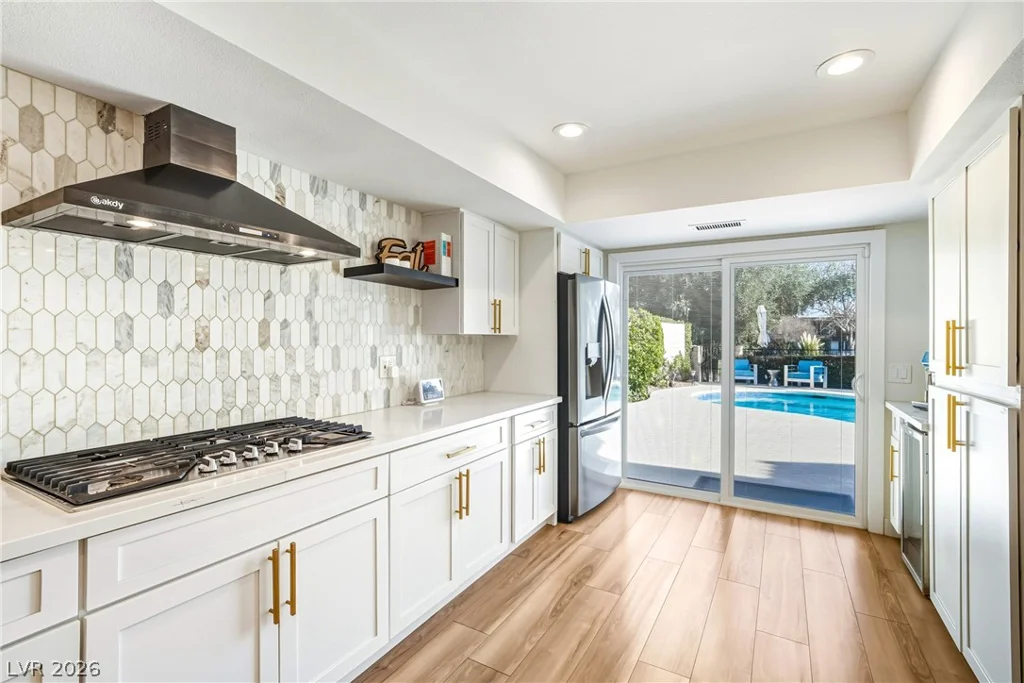2930 Bel Air, Las Vegas, NV 89109