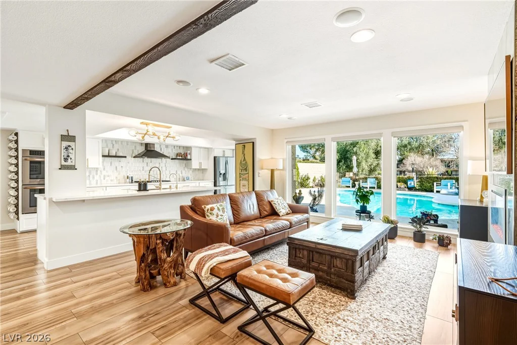 2930 Bel Air, Las Vegas, NV 89109