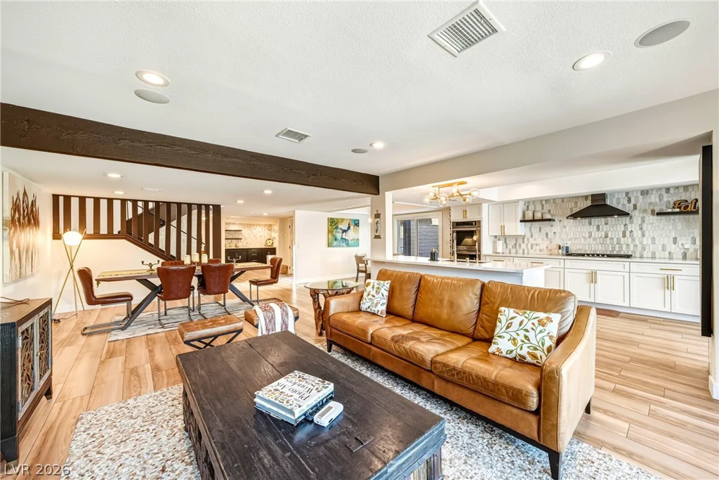 2930 Bel Air, Las Vegas, NV 89109