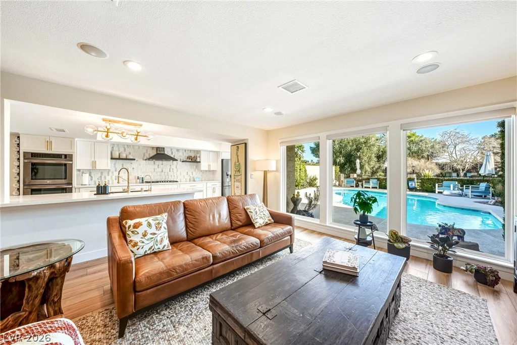 2930 Bel Air, Las Vegas, NV 89109