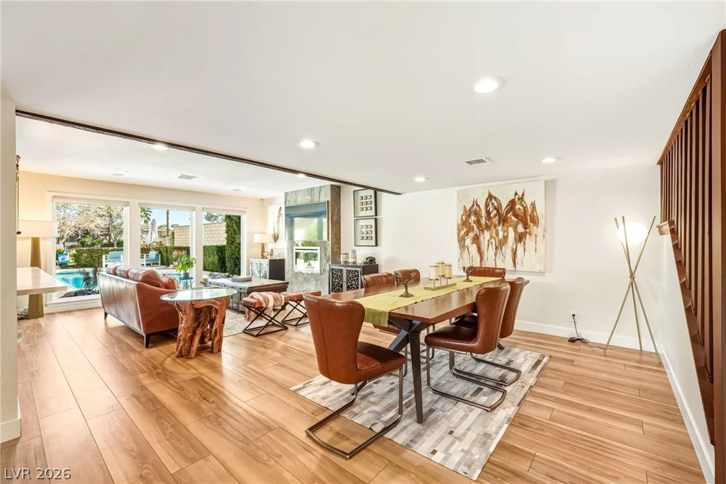 2930 Bel Air, Las Vegas, NV 89109