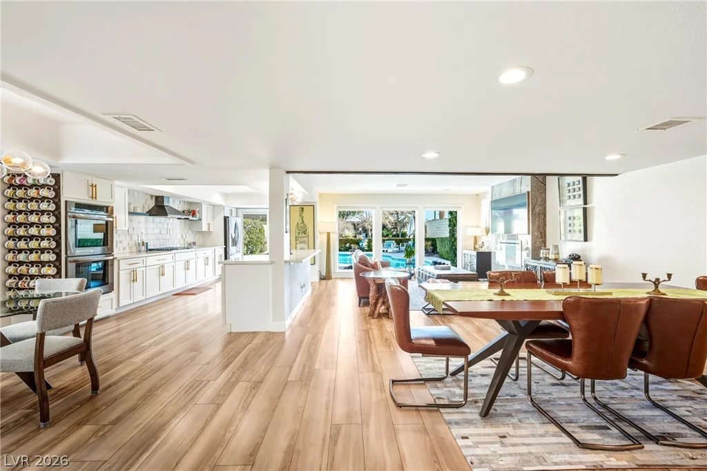 2930 Bel Air, Las Vegas, NV 89109