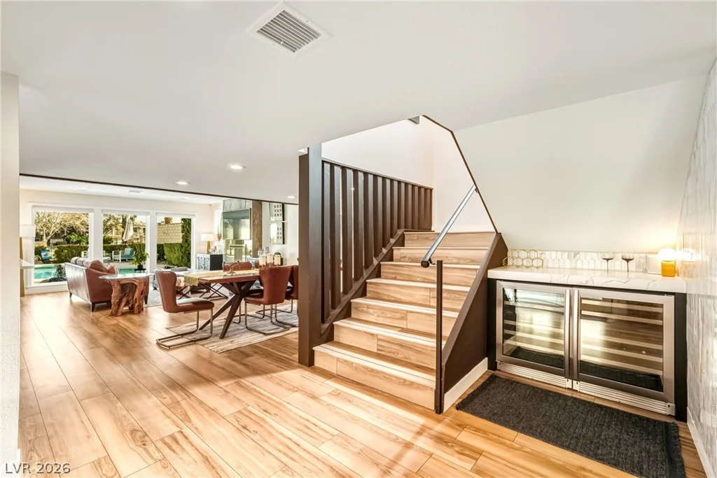 2930 Bel Air, Las Vegas, NV 89109